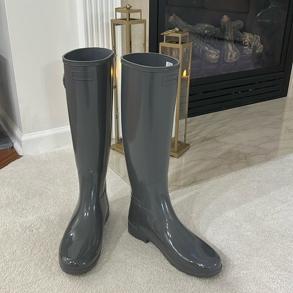 Hunter  gloss rain boots beautiful condition ! - Picture 1 of 9